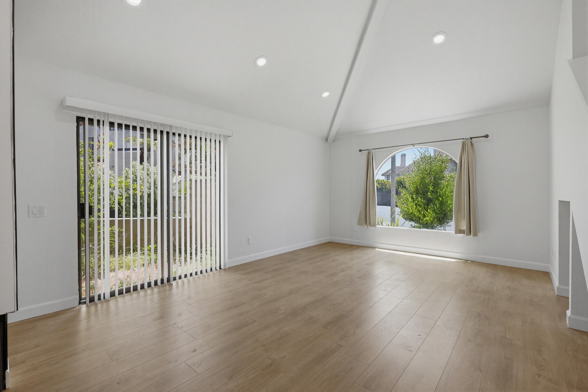 Virtual tour photo 7 of 76 for 4225 Andros Cir