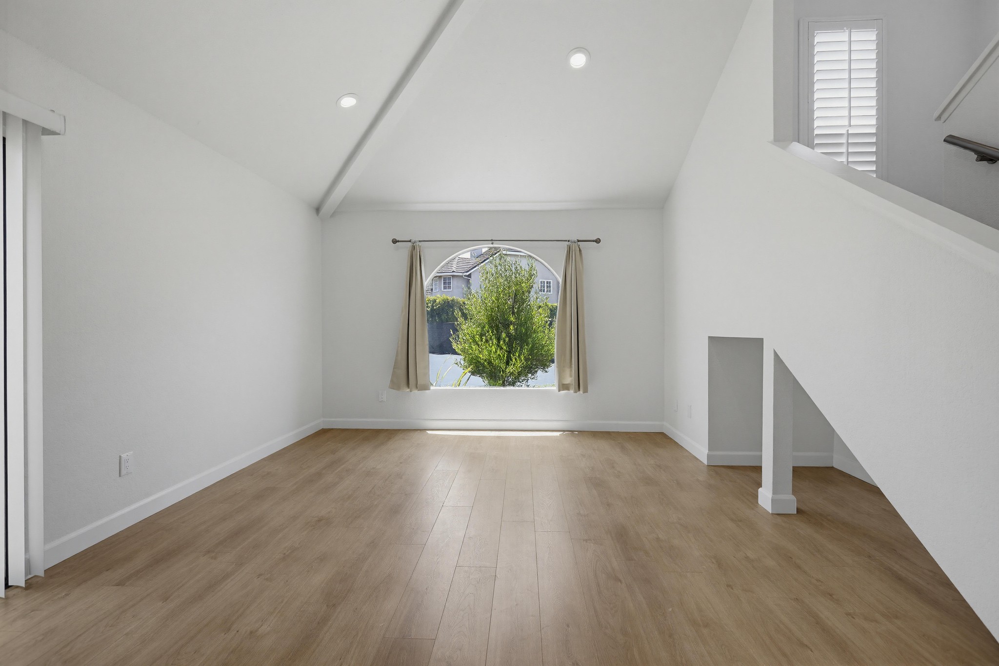 Virtual tour photo 8 of 76 for 4225 Andros Cir