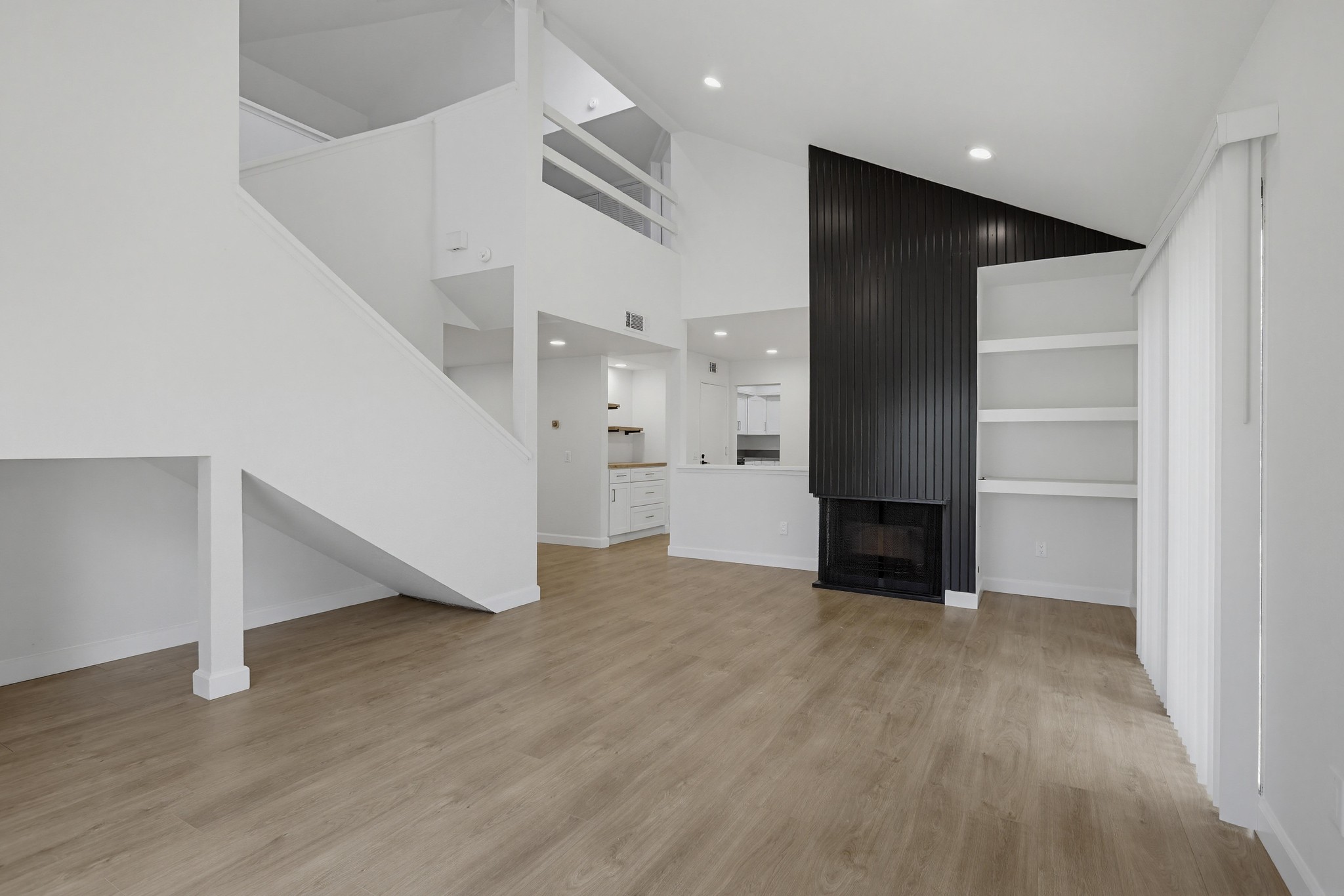 Virtual tour photo 10 of 76 for 4225 Andros Cir