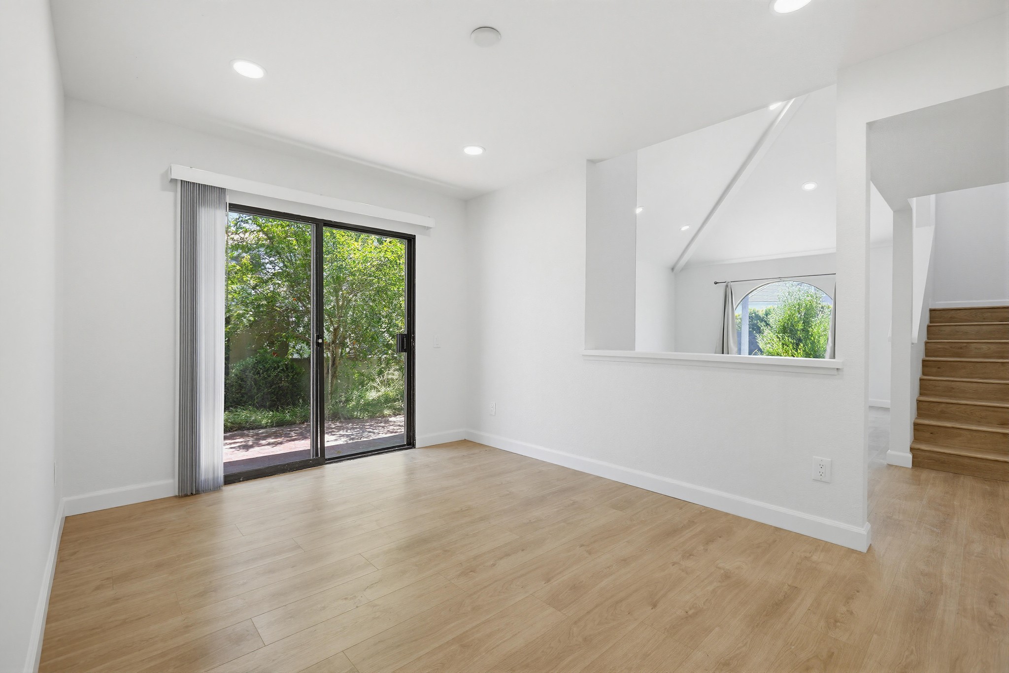 Virtual tour photo 19 of 76 for 4225 Andros Cir