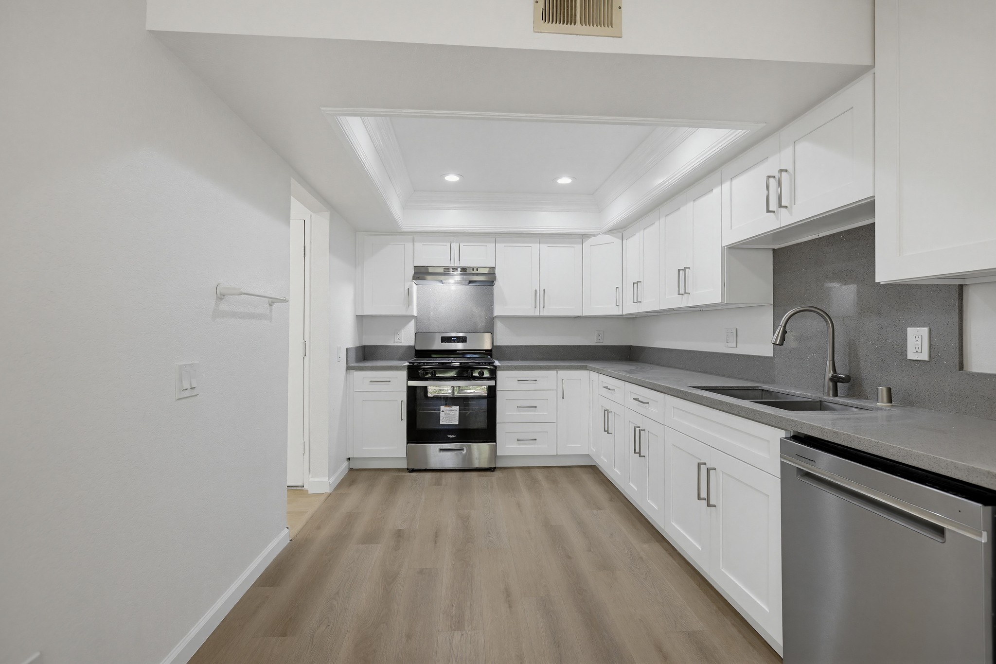 Virtual tour photo 26 of 76 for 4225 Andros Cir