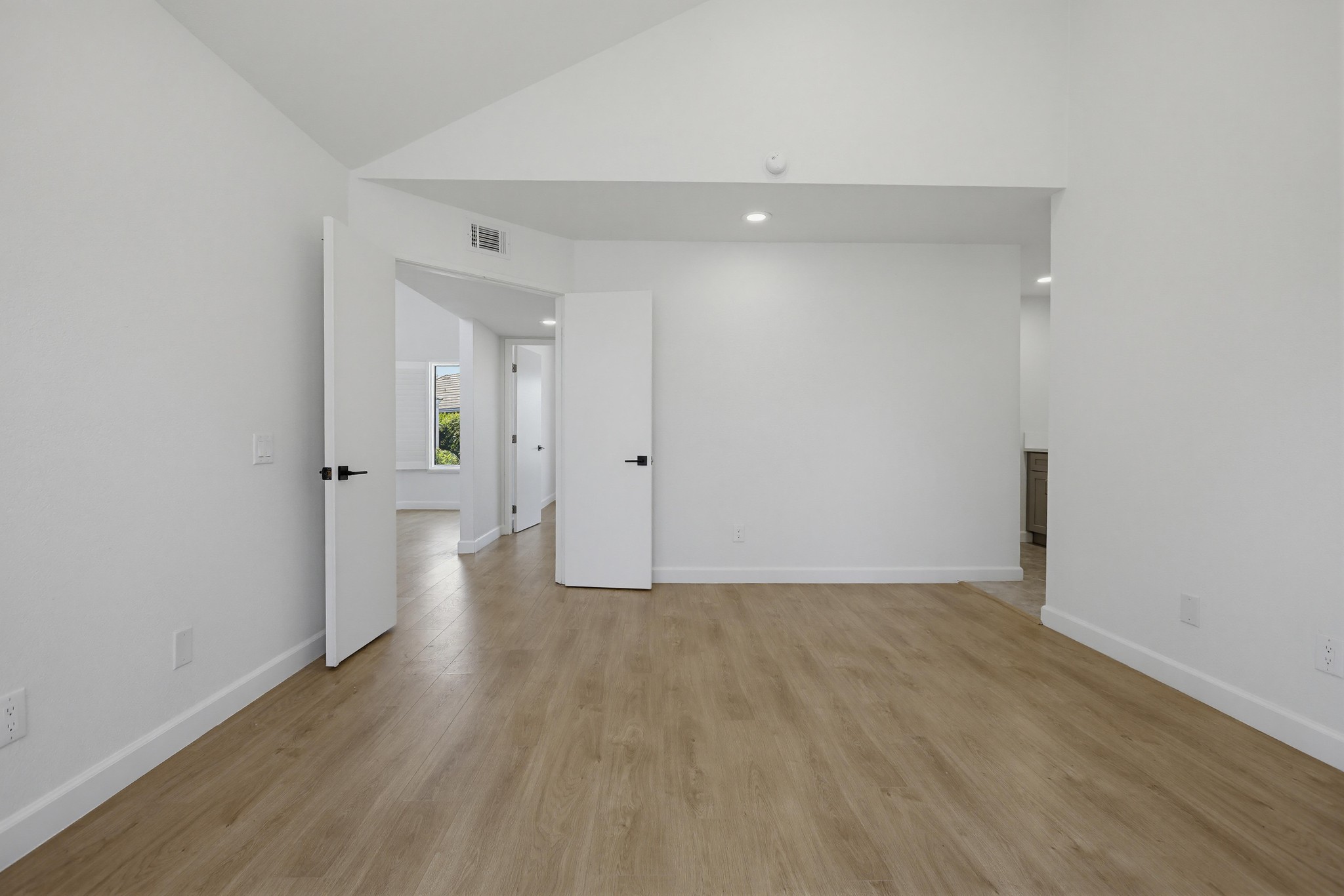 Virtual tour photo 43 of 76 for 4225 Andros Cir