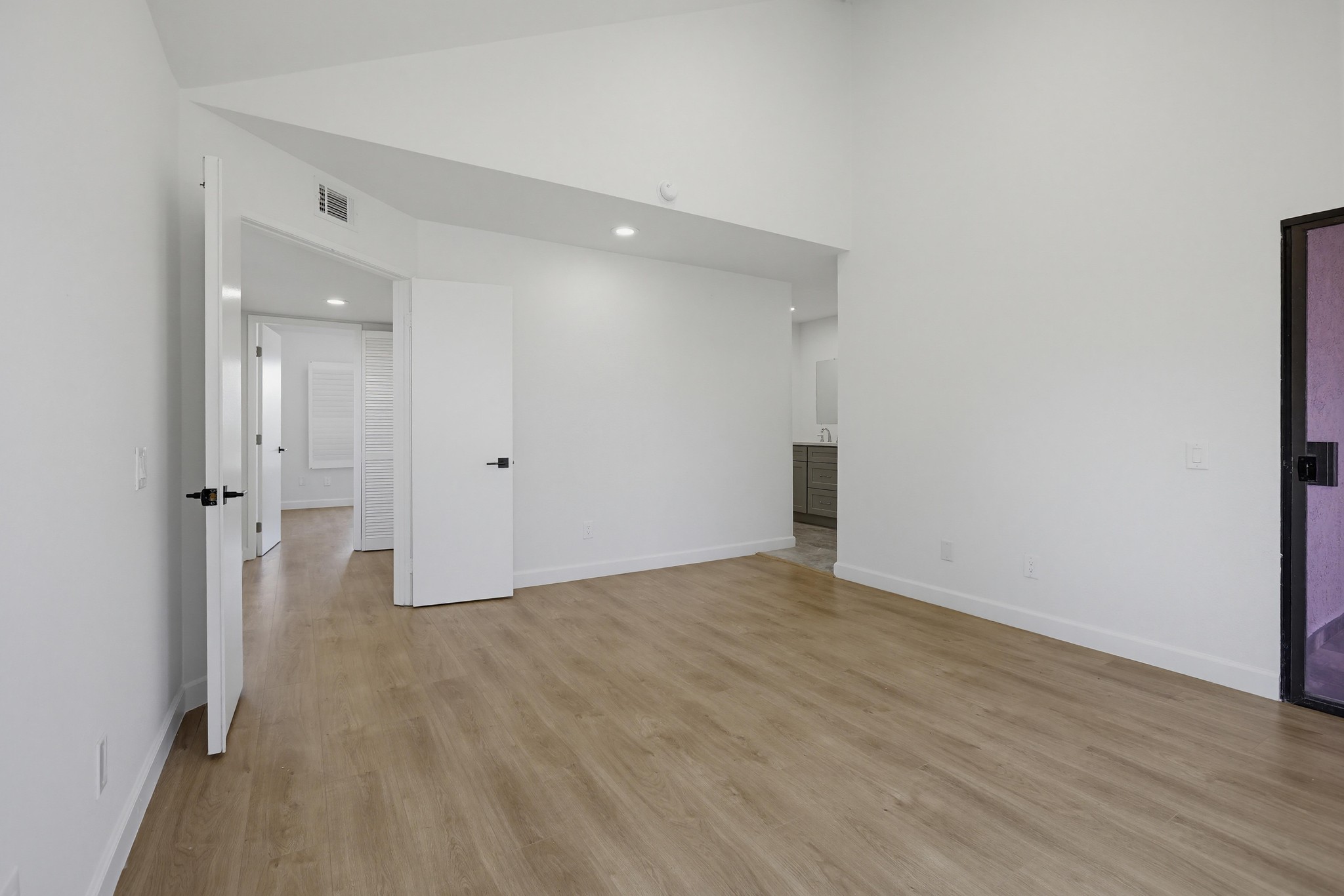 Virtual tour photo 44 of 76 for 4225 Andros Cir