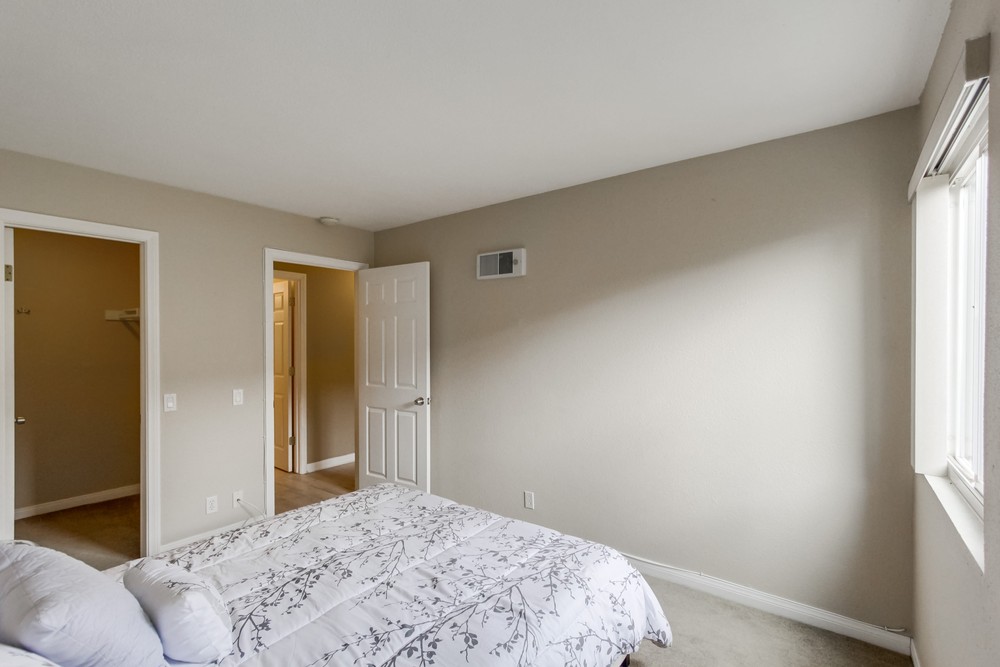 Virtual tour photo 18 of 26 for 4225 Florida St APT 4
