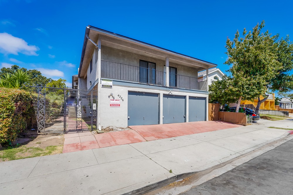 Virtual tour photo 1 of 33 for 4226 Chamoune Ave #3