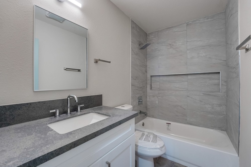 Virtual tour photo 19 of 33 for 4226 Chamoune Ave #3