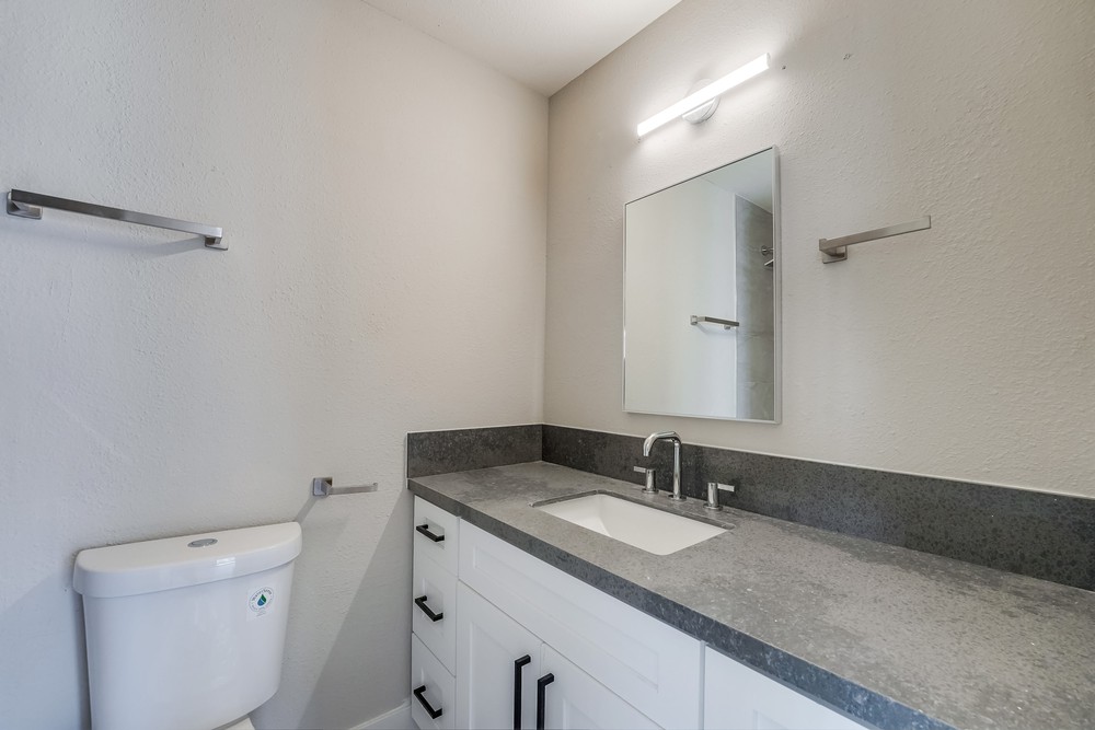 Virtual tour photo 29 of 33 for 4226 Chamoune Ave #3
