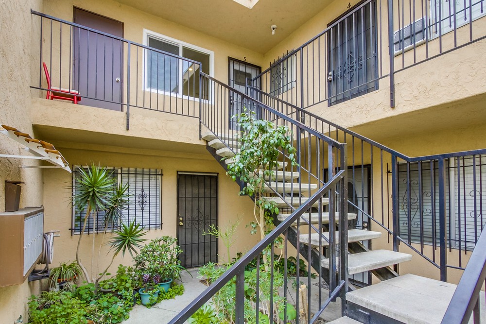 Virtual tour photo 6 of 30 for 4227 36th St #5