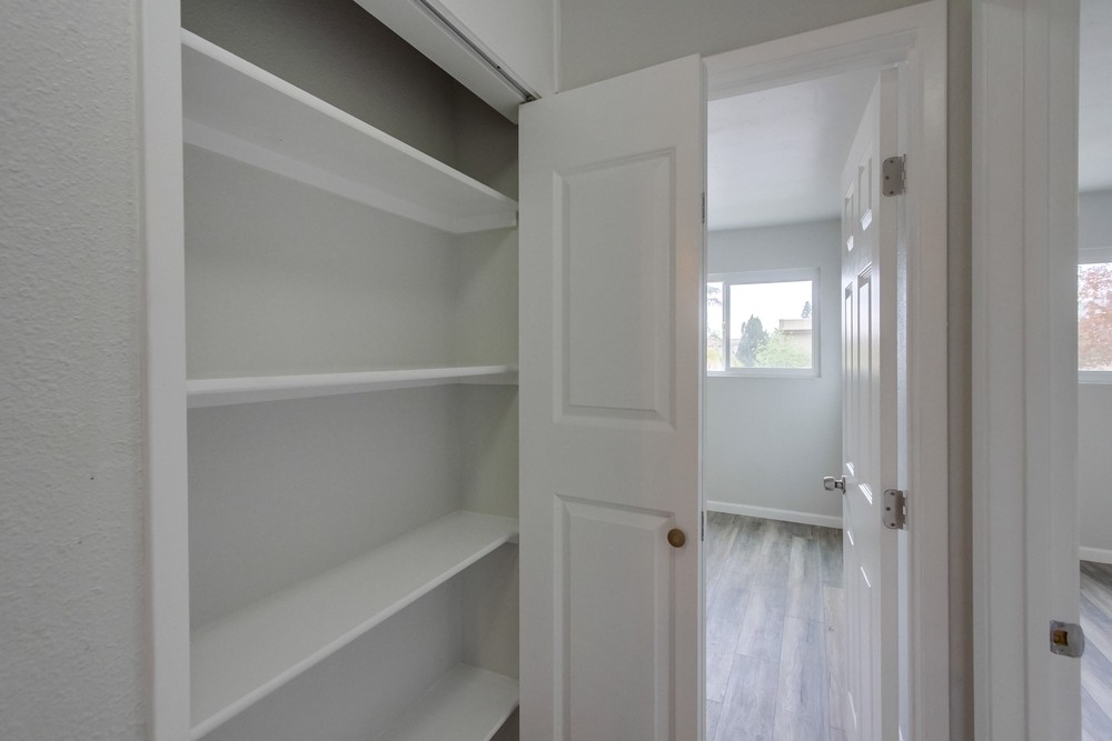 Virtual tour photo 27 of 30 for 4227 36th St #5
