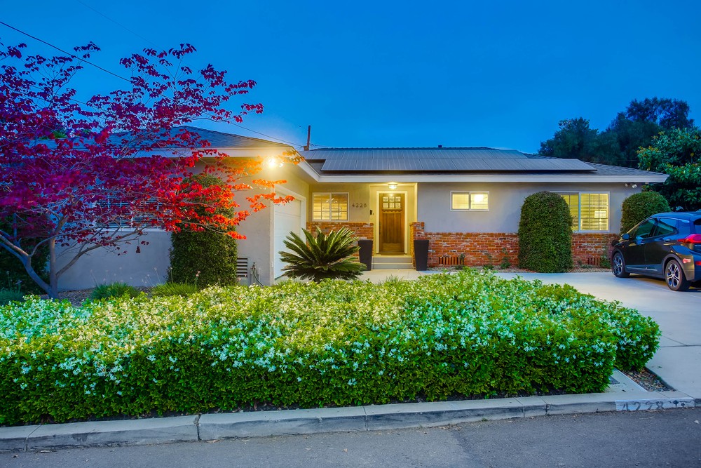 Virtual tour photo 3 of 64 for 4228 Napier St