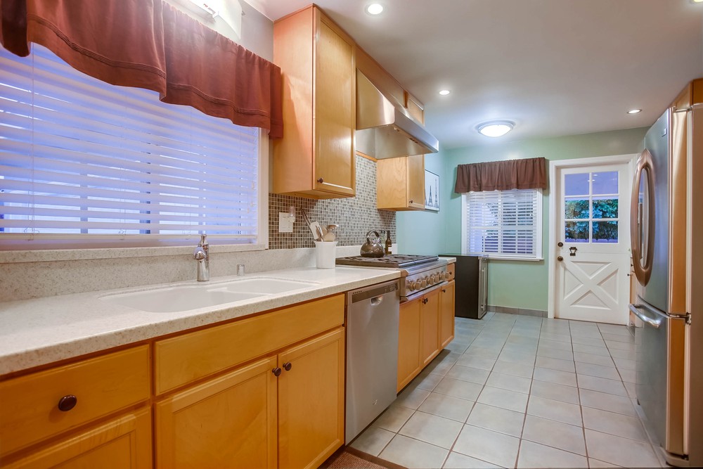 Virtual tour photo 24 of 64 for 4228 Napier St