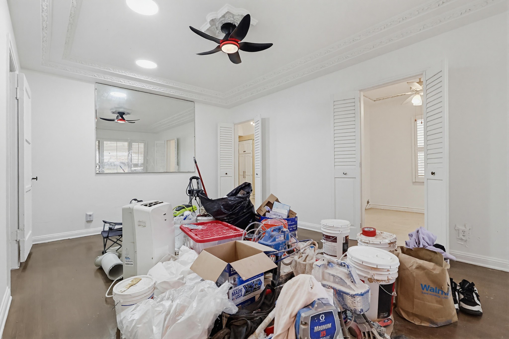 Virtual tour photo 17 of 76 for 4229 Angeles Vista Blvd