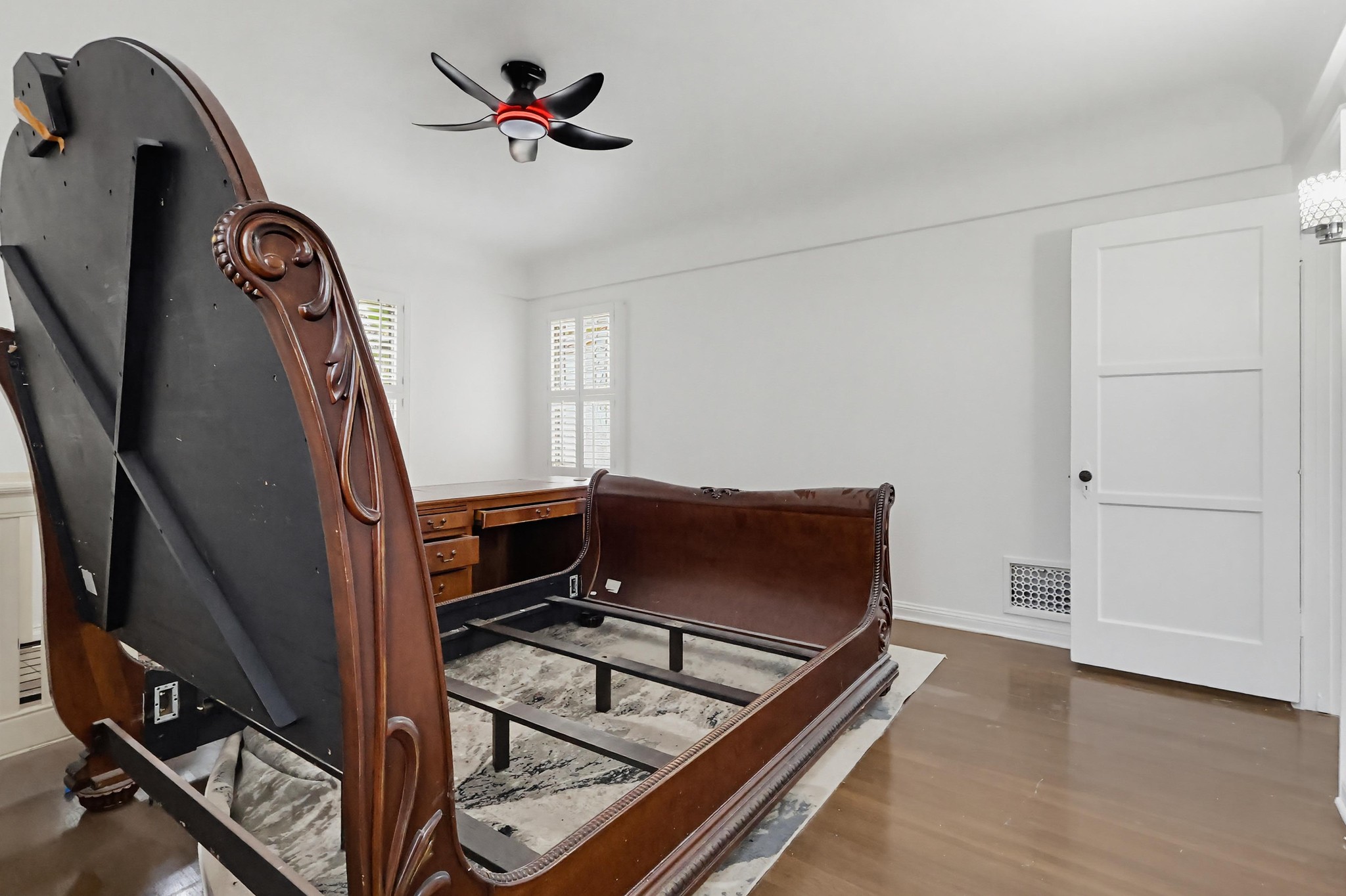 Virtual tour photo 50 of 76 for 4229 Angeles Vista Blvd