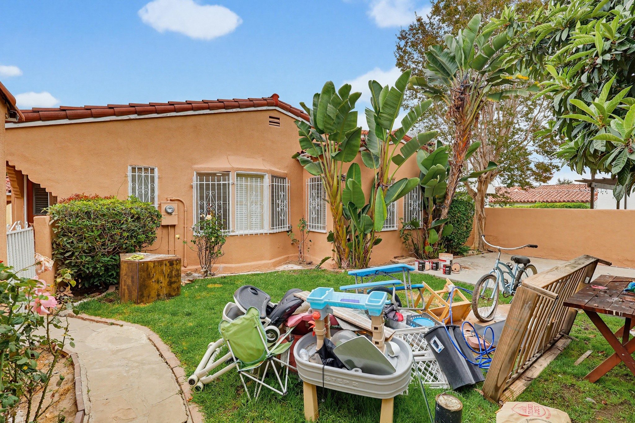 Virtual tour photo 67 of 76 for 4229 Angeles Vista Blvd