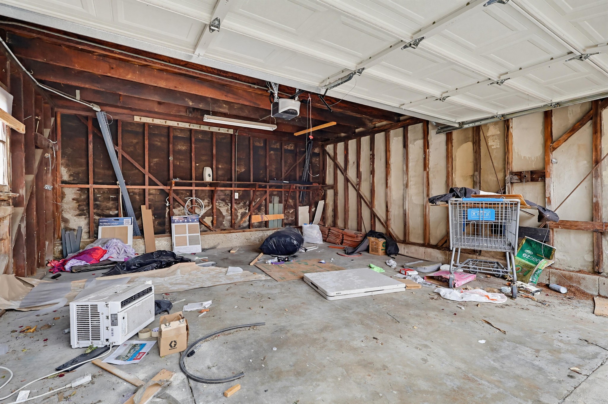 Virtual tour photo 72 of 76 for 4229 Angeles Vista Blvd