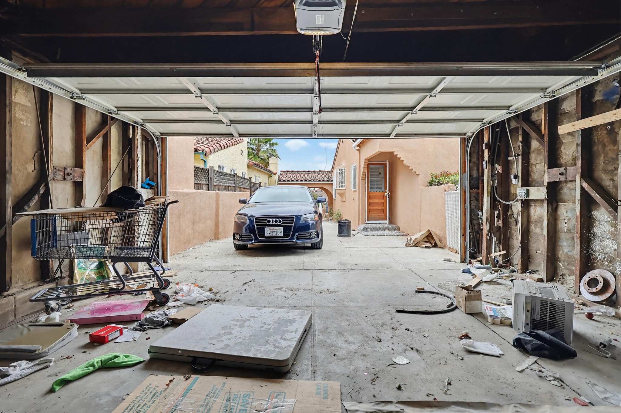 Virtual tour photo 73 of 76 for 4229 Angeles Vista Blvd