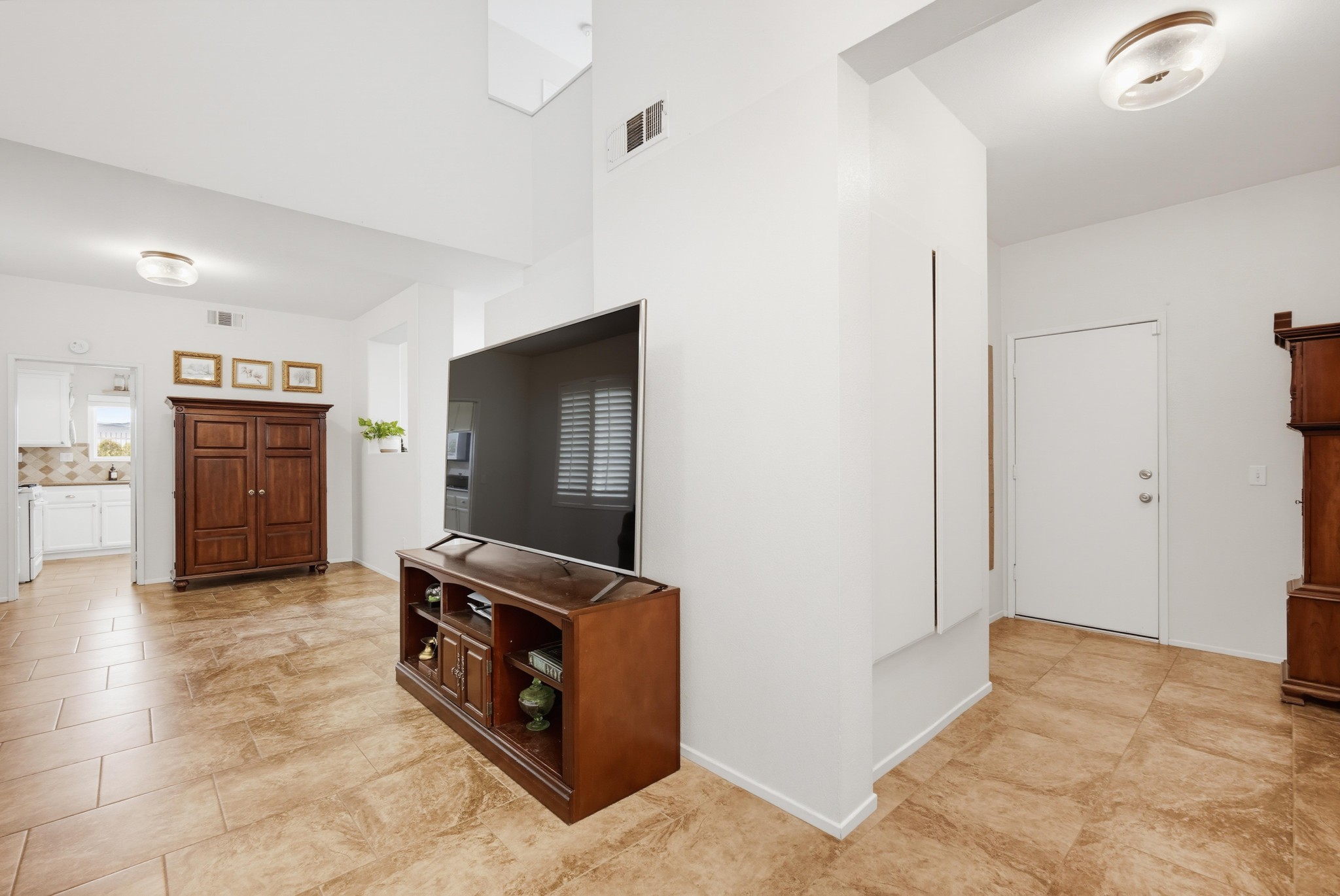 Virtual tour photo 10 of 74 for 42292 Corte Villosa