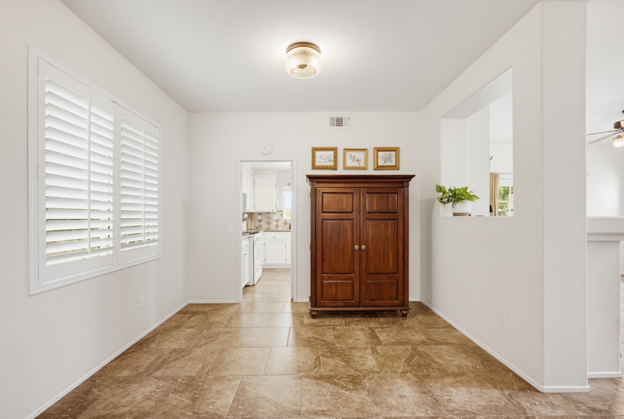 Virtual tour photo 11 of 74 for 42292 Corte Villosa