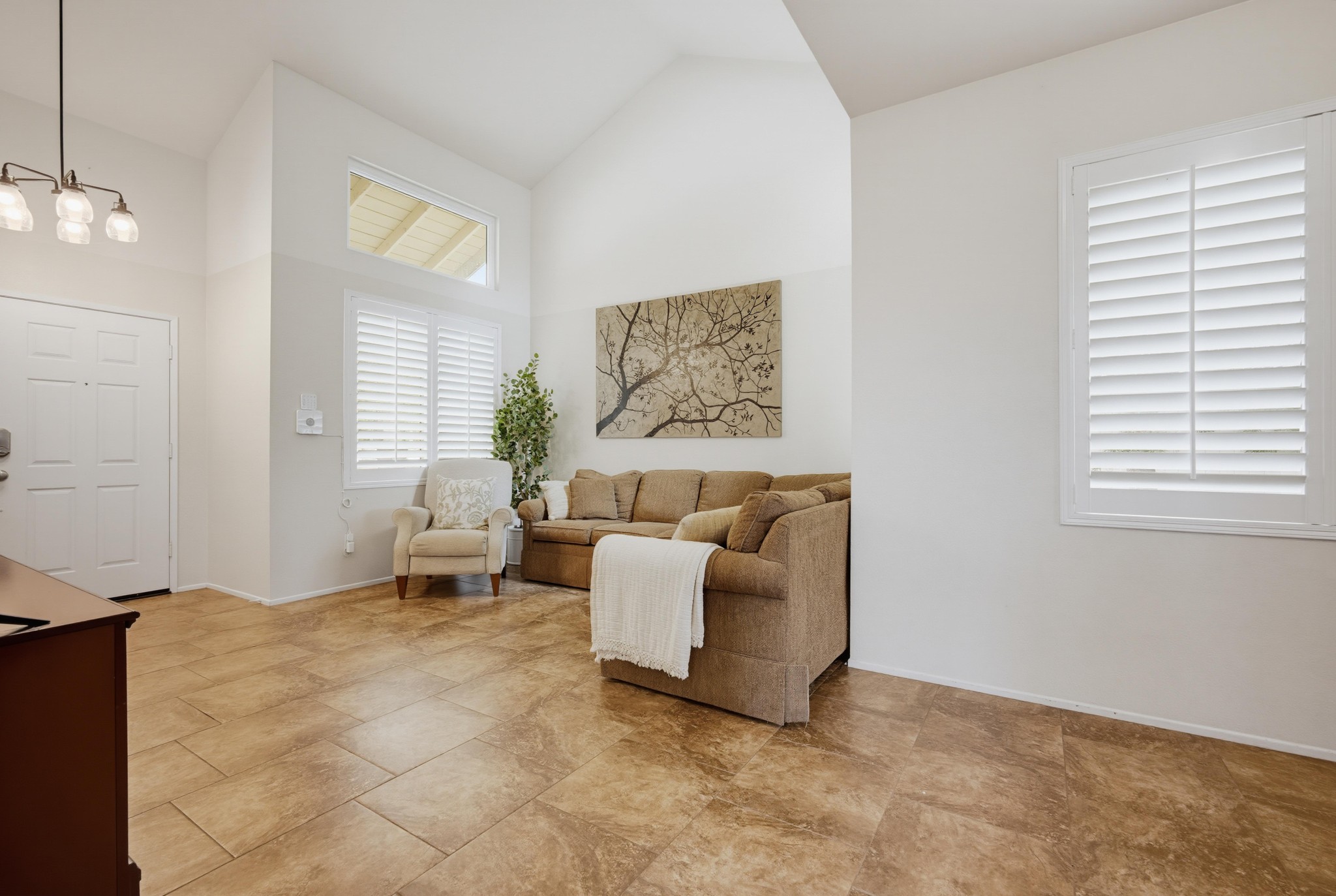 Virtual tour photo 14 of 74 for 42292 Corte Villosa