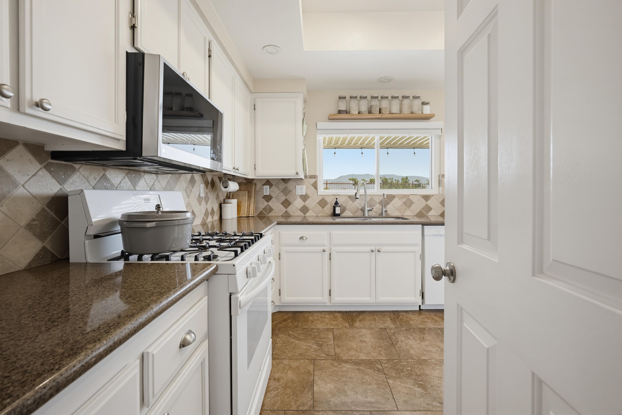 Virtual tour photo 28 of 74 for 42292 Corte Villosa