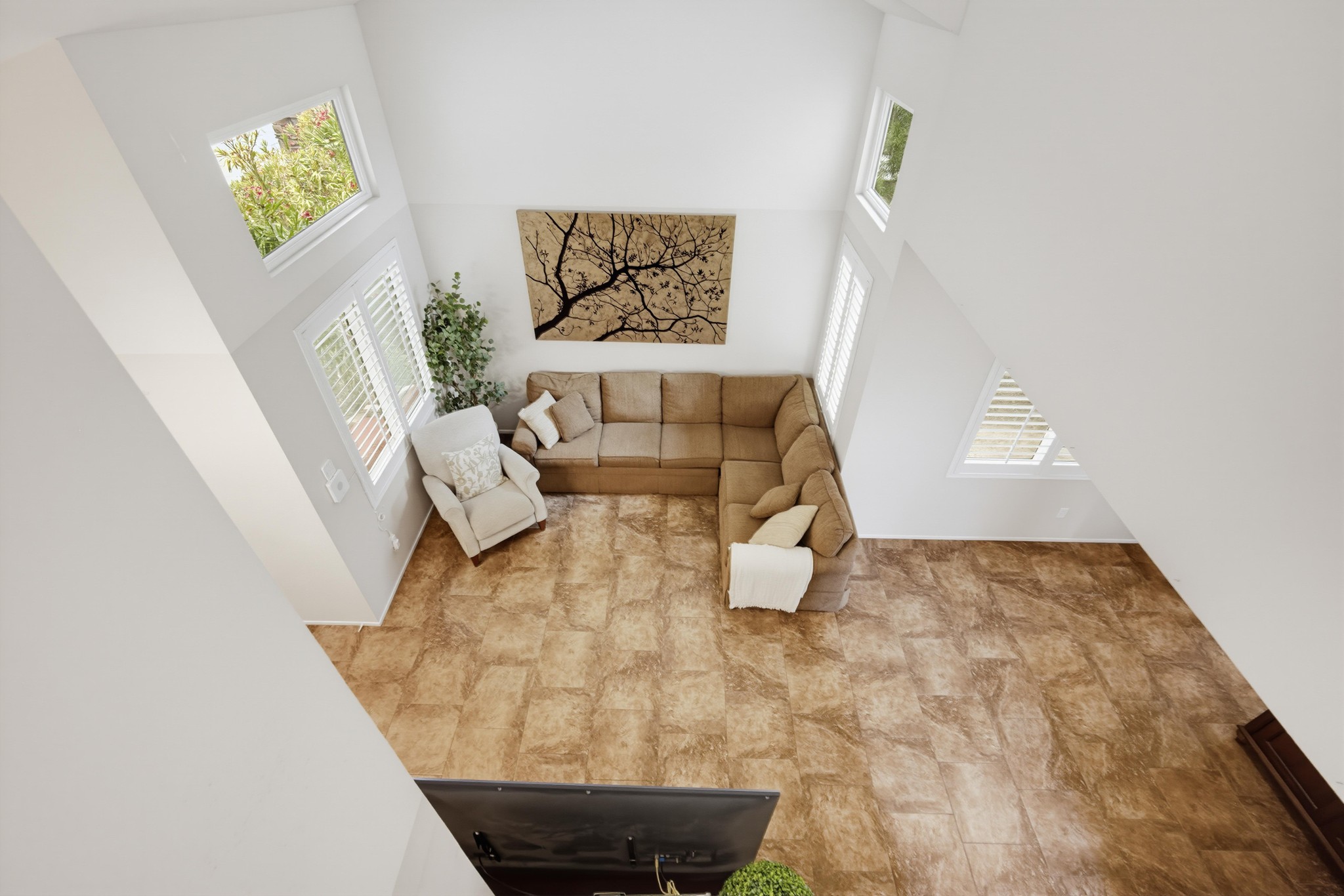 Virtual tour photo 31 of 74 for 42292 Corte Villosa