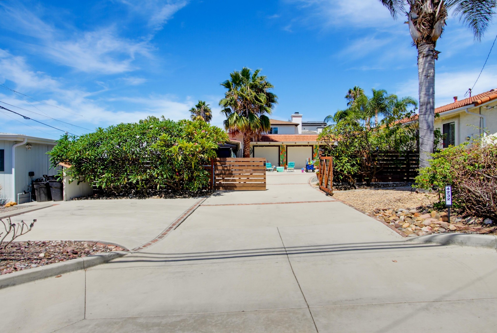 Virtual tour photo 1 of 66 for 4232 Jellett St