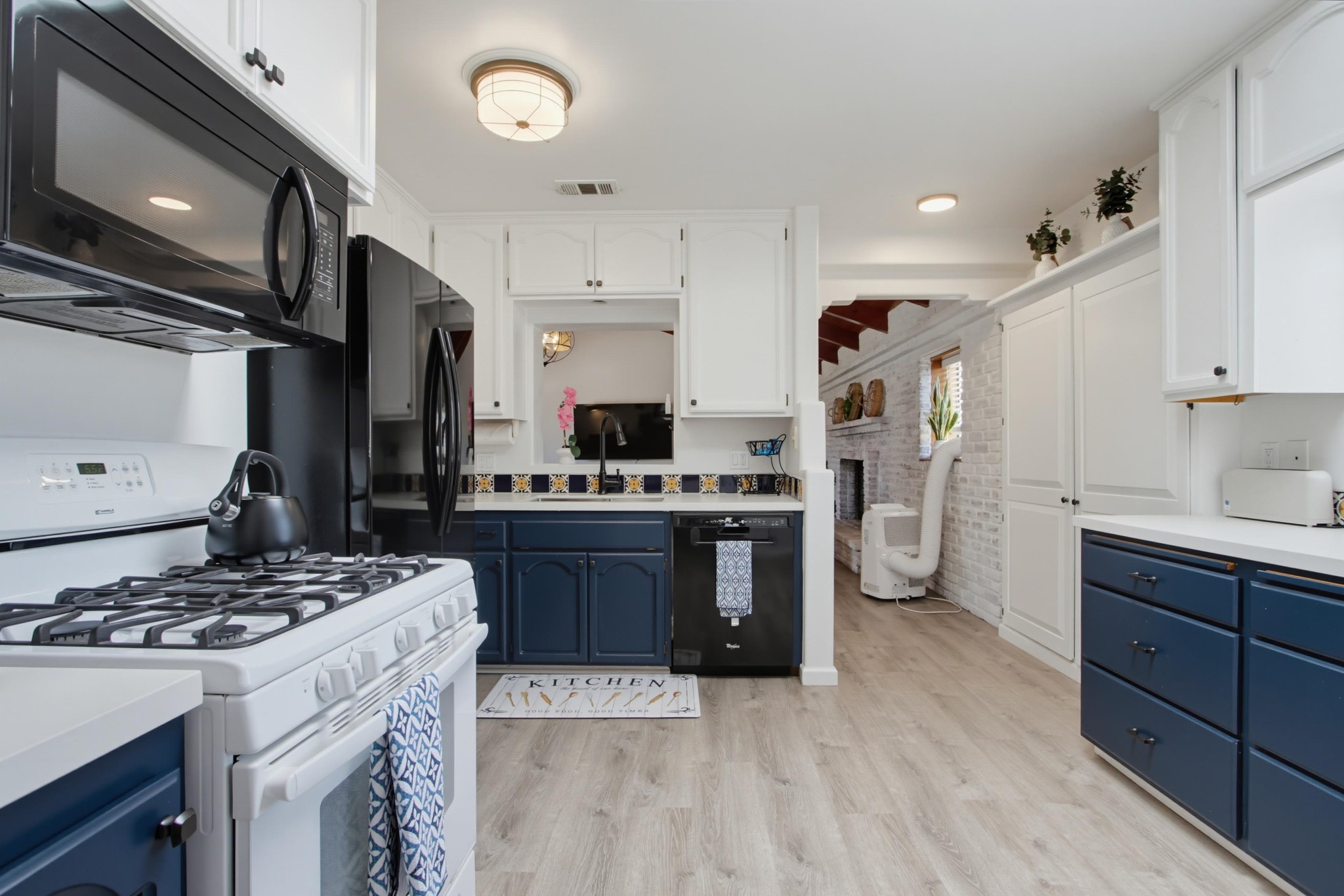 Virtual tour photo 22 of 66 for 4232 Jellett St