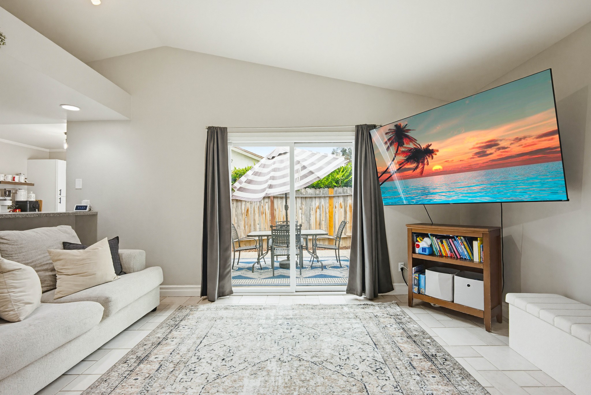 Virtual tour photo 10 of 39 for 42326 Agena St