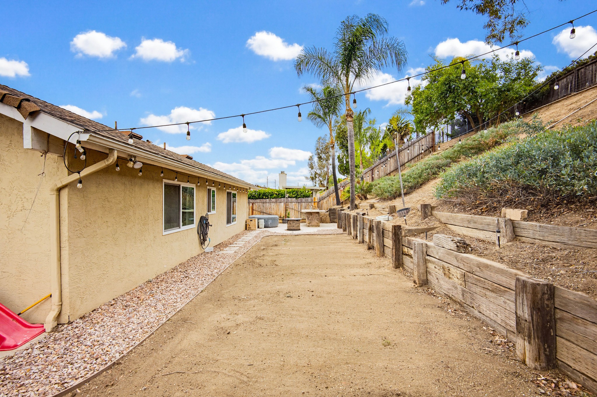 Virtual tour photo 35 of 39 for 42326 Agena St