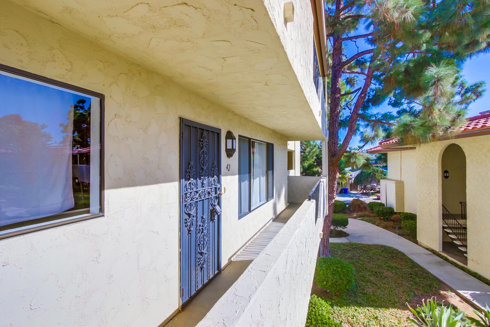 Virtual tour photo 3 of 42 for 4235 Asher St