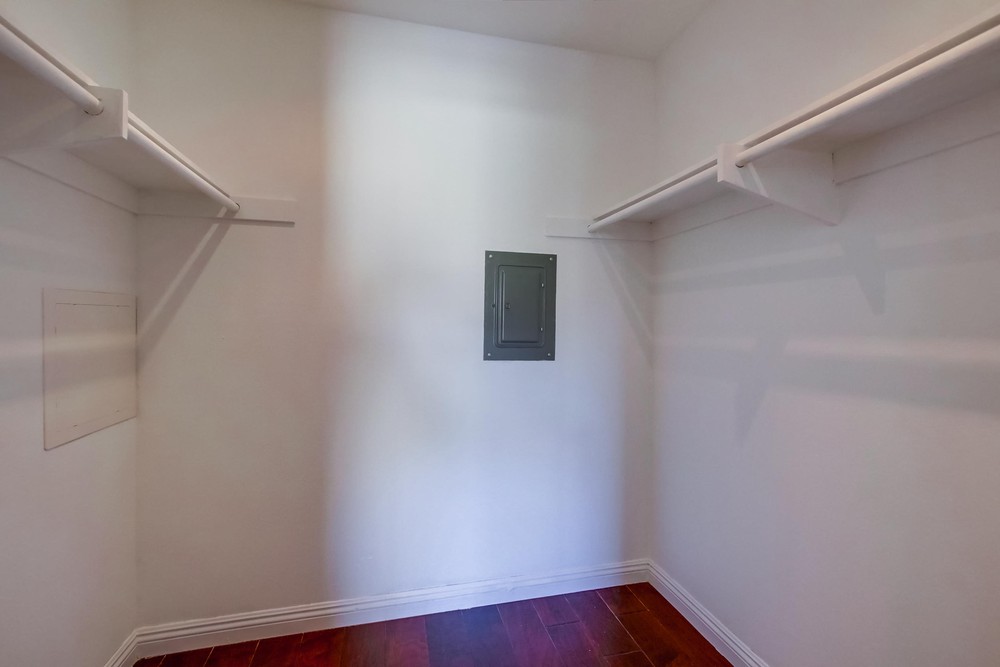 Virtual tour photo 26 of 42 for 4235 Asher St