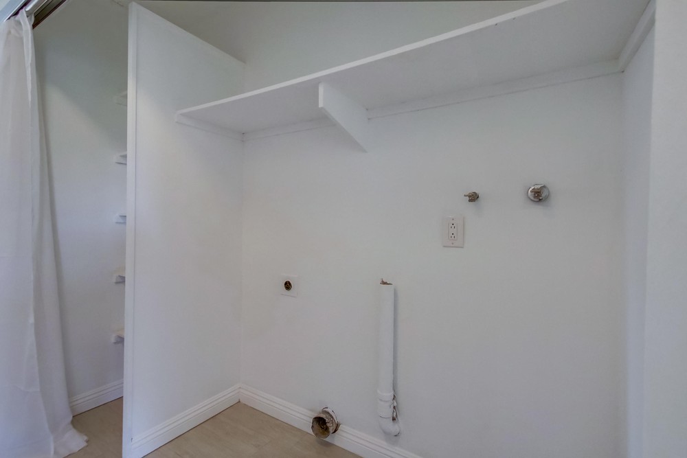 Virtual tour photo 37 of 42 for 4235 Asher St