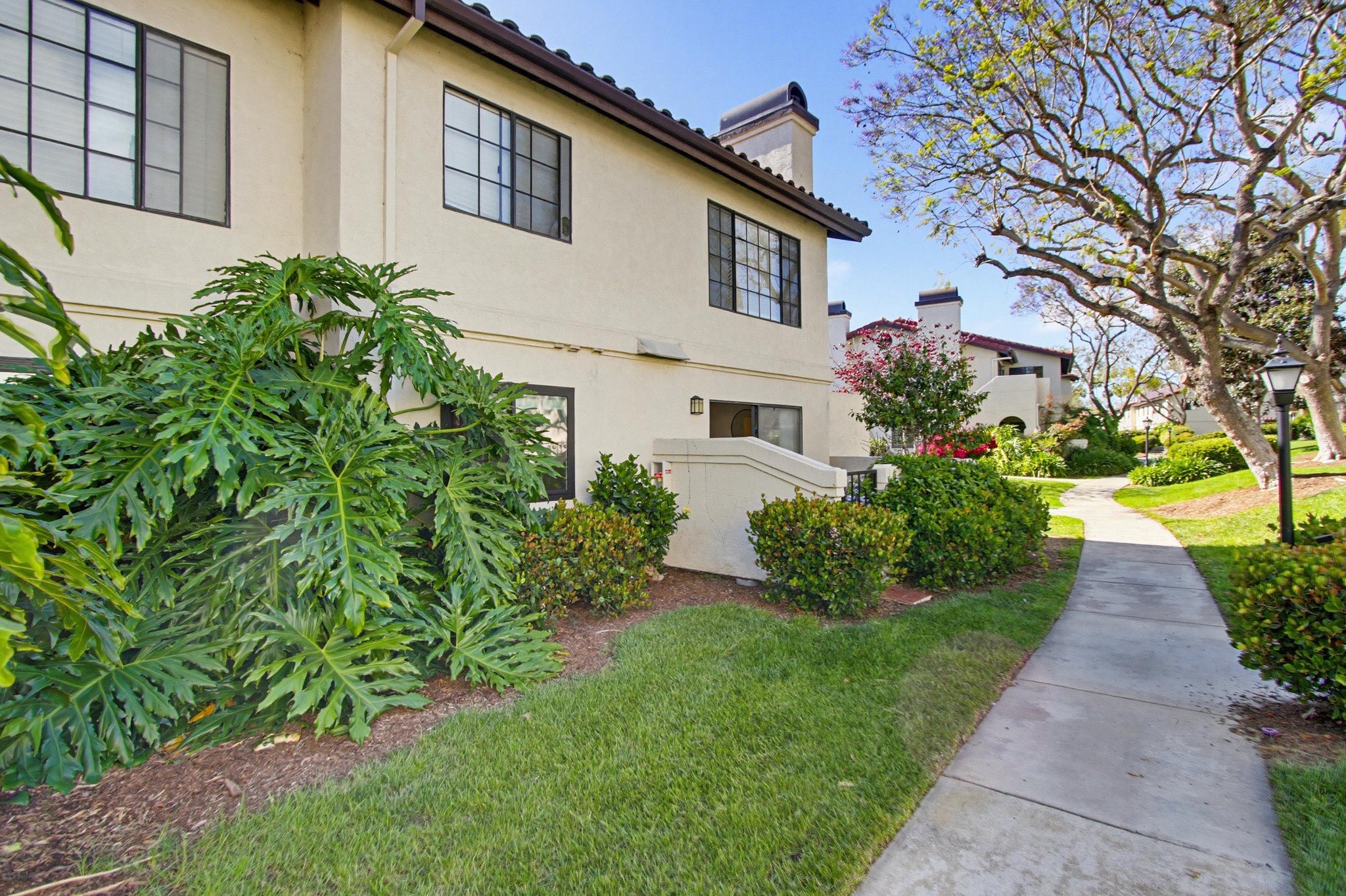 Virtual tour photo 3 of 36 for 4235 Porte de Palmas UNIT 182