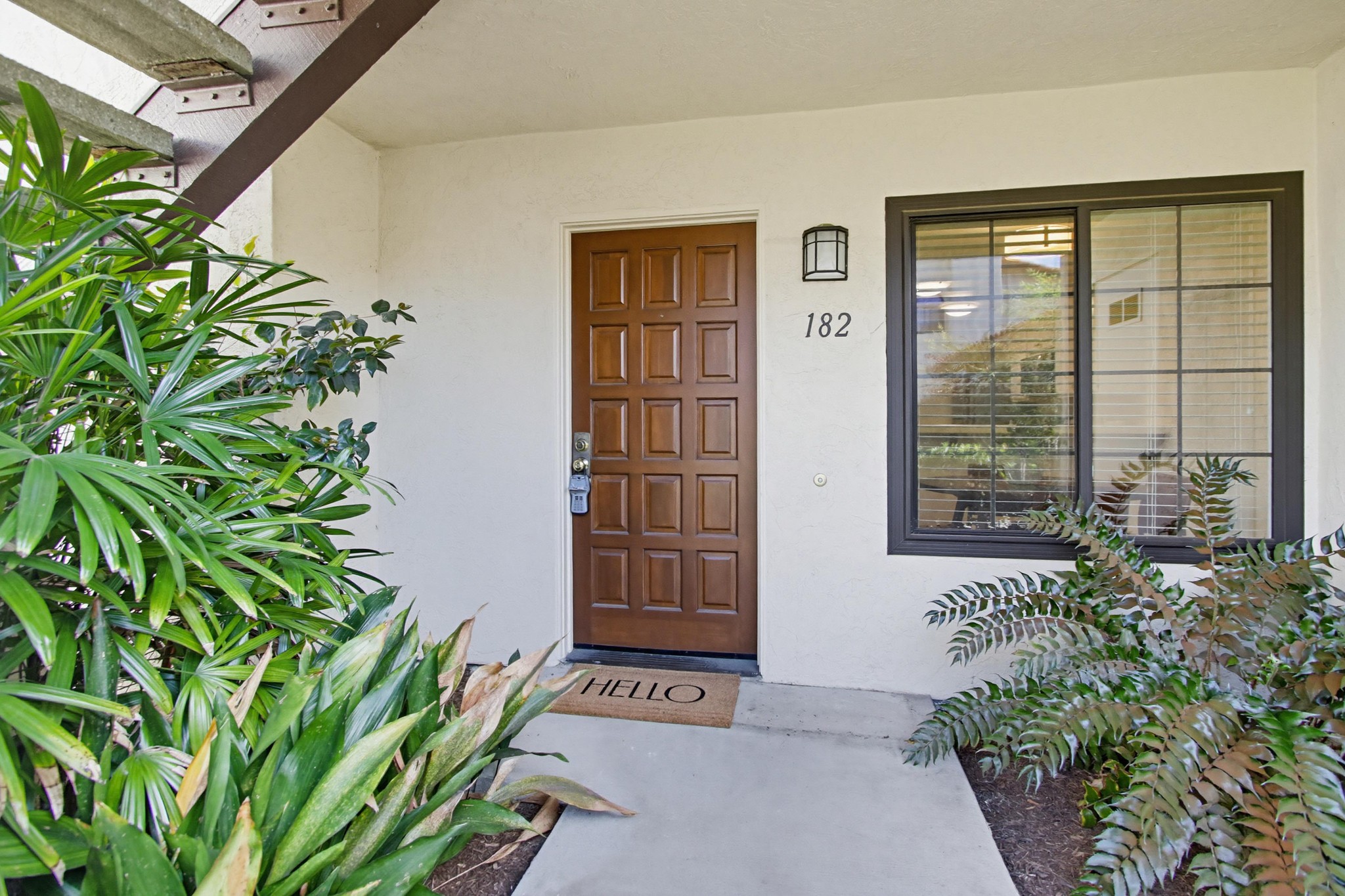 Virtual tour photo 4 of 36 for 4235 Porte de Palmas UNIT 182
