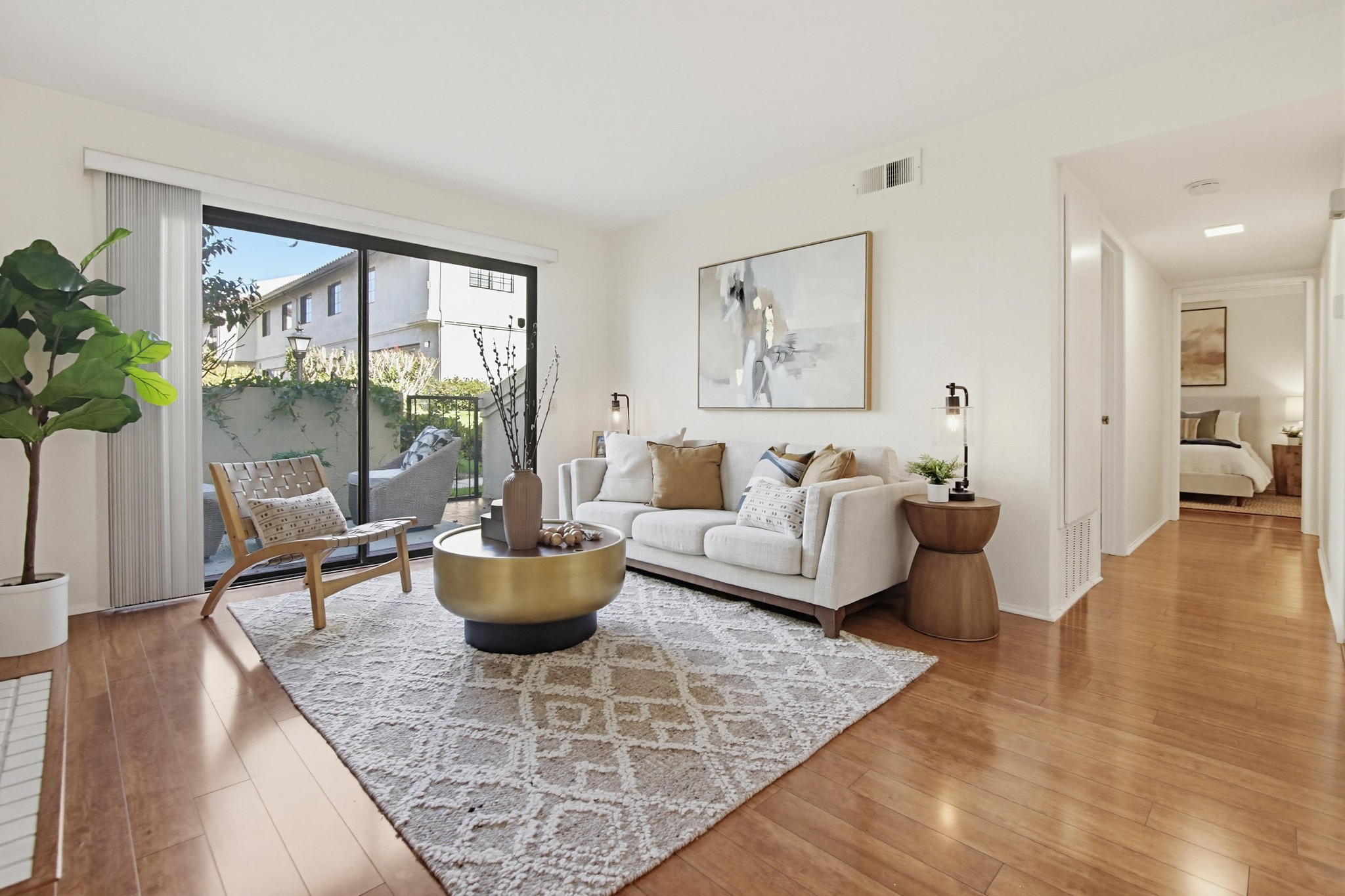 Virtual tour photo 5 of 36 for 4235 Porte de Palmas UNIT 182