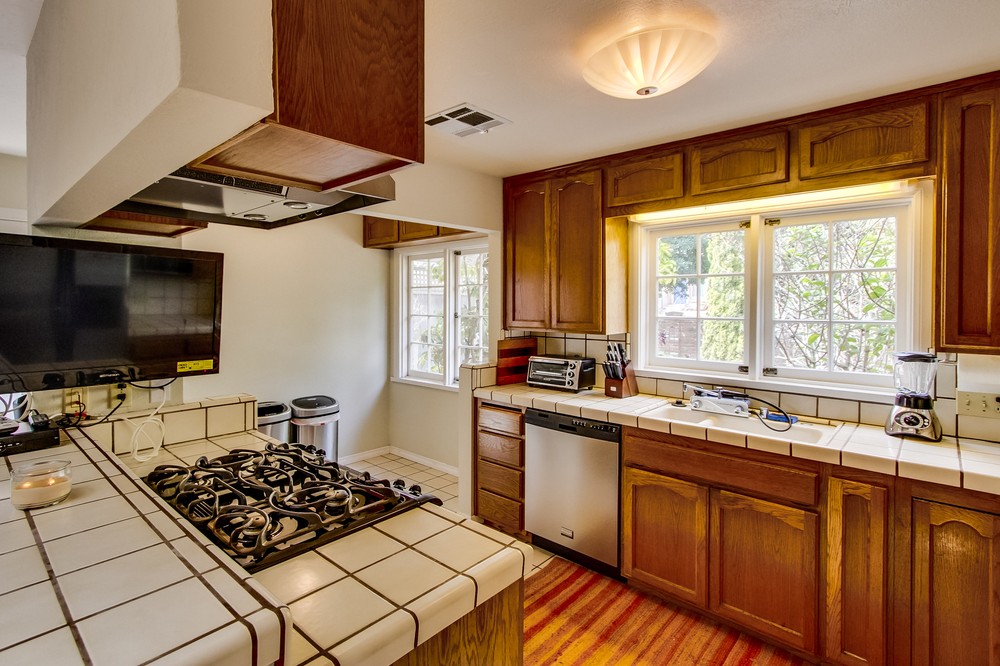 Virtual tour photo 14 of 46 for 4236 Cass Street