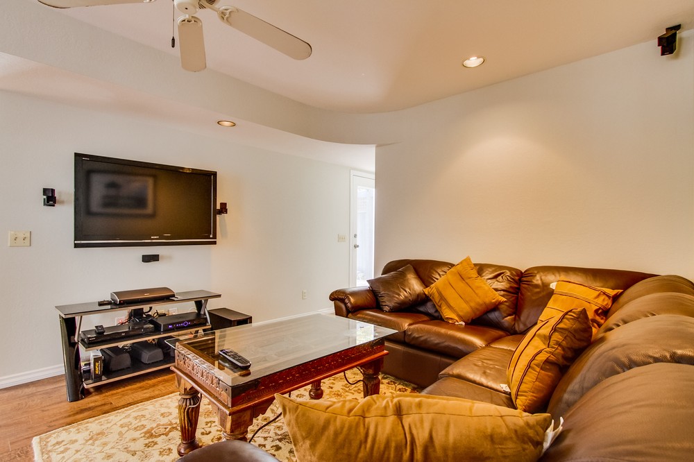Virtual tour photo 17 of 46 for 4236 Cass Street