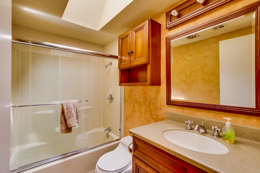 Virtual tour photo 20 of 46 for 4236 Cass Street
