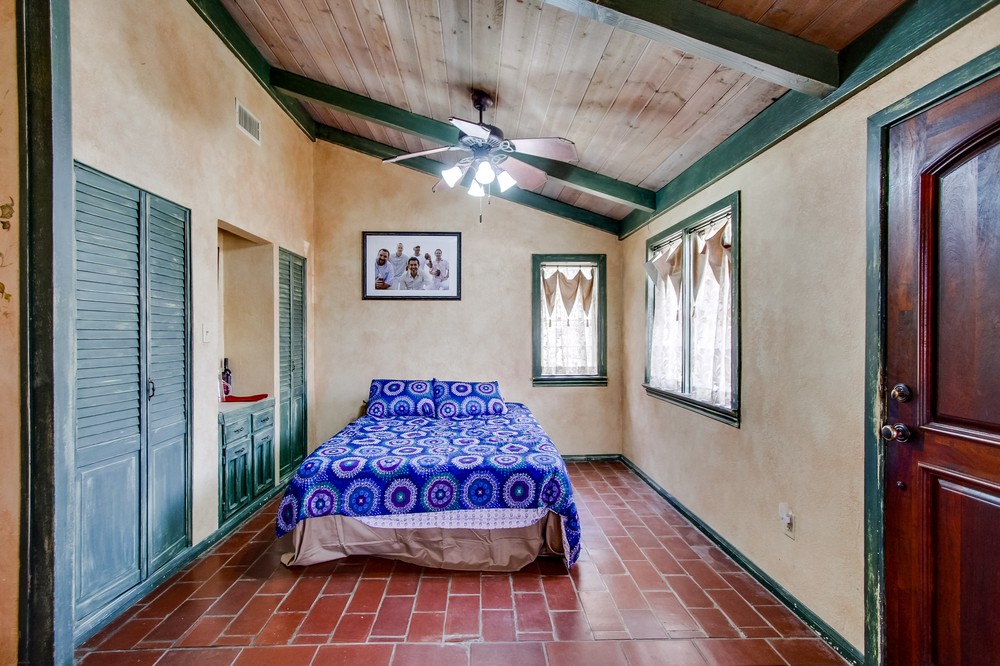 Virtual tour photo 24 of 46 for 4236 Cass Street