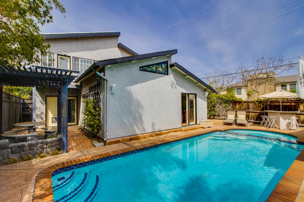 Virtual tour photo 42 of 46 for 4236 Cass Street