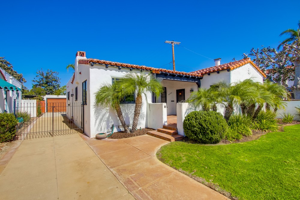 Virtual tour photo 3 of 46 for 4238 Hilldale Rd