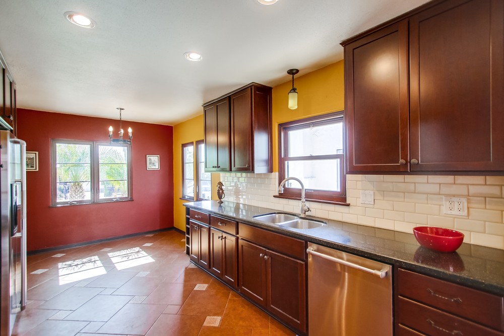 Virtual tour photo 16 of 46 for 4238 Hilldale Rd
