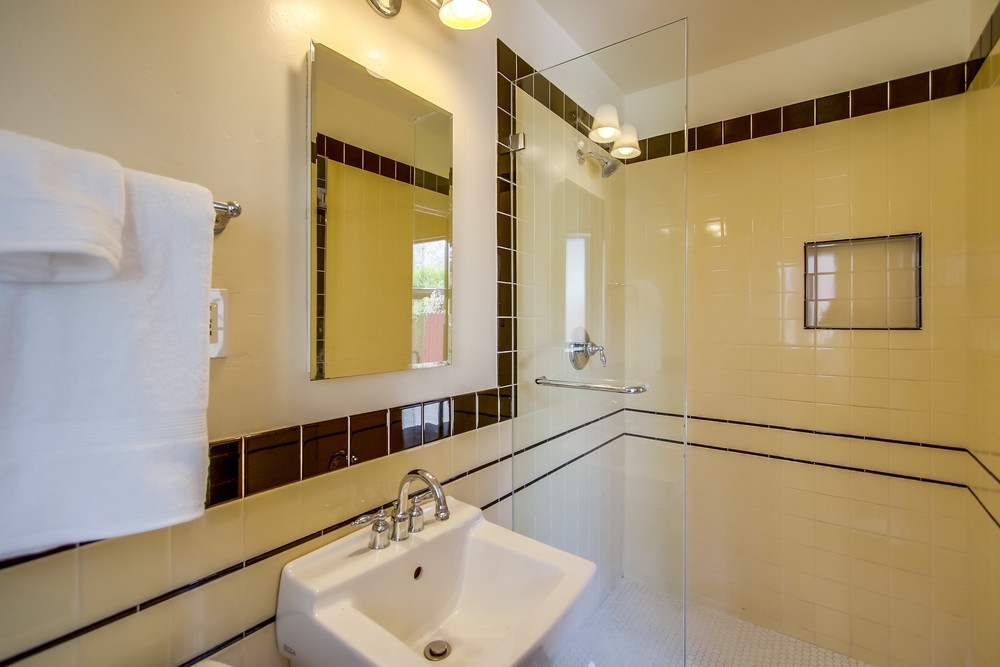Virtual tour photo 23 of 46 for 4238 Hilldale Rd