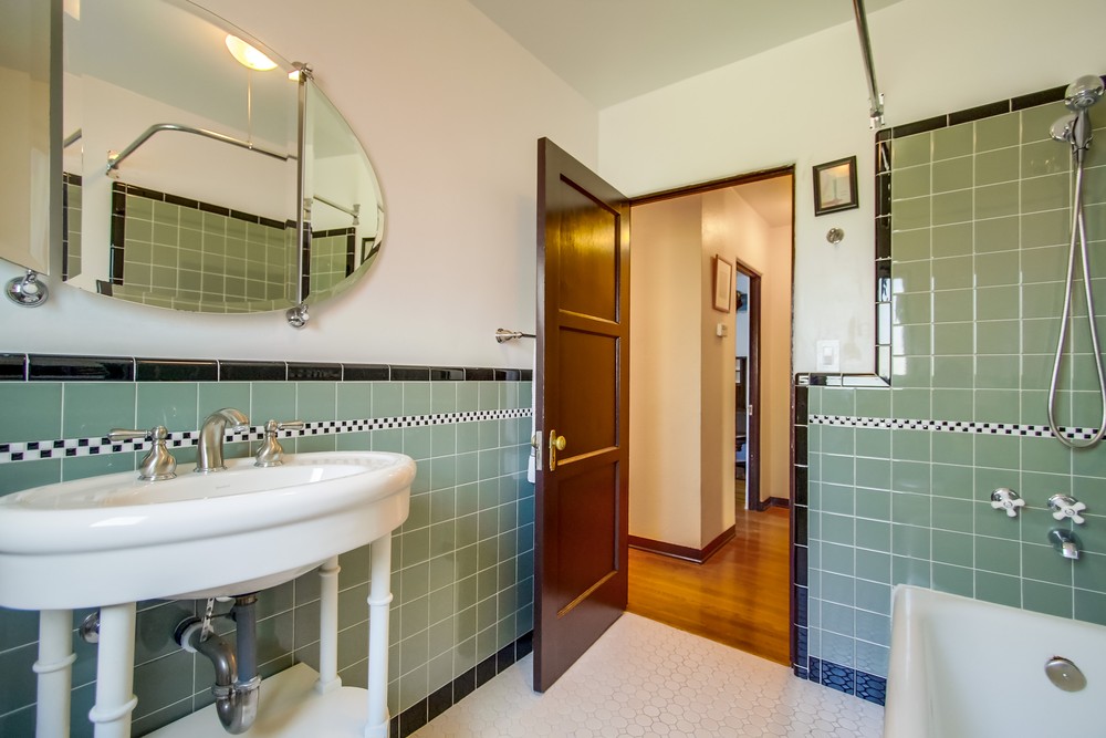 Virtual tour photo 34 of 46 for 4238 Hilldale Rd