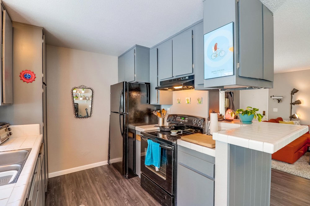Virtual tour photo 14 of 31 for 4239 Cleveland Ave UNIT 1