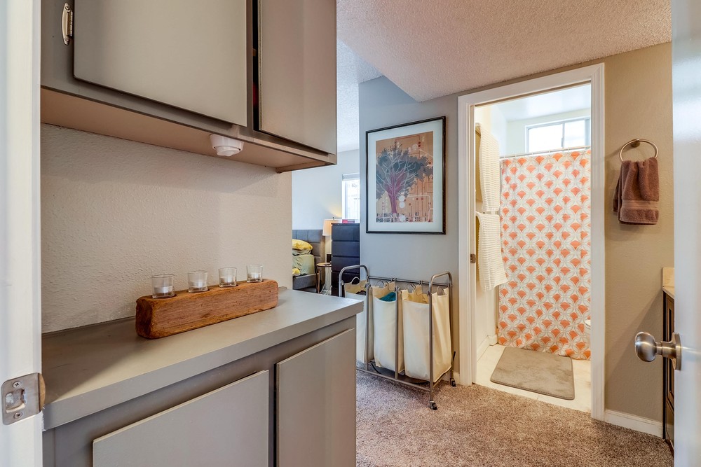 Virtual tour photo 19 of 31 for 4239 Cleveland Ave UNIT 1