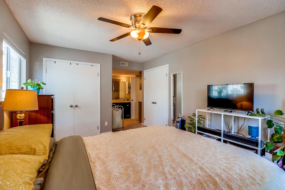 Virtual tour photo 22 of 31 for 4239 Cleveland Ave UNIT 1