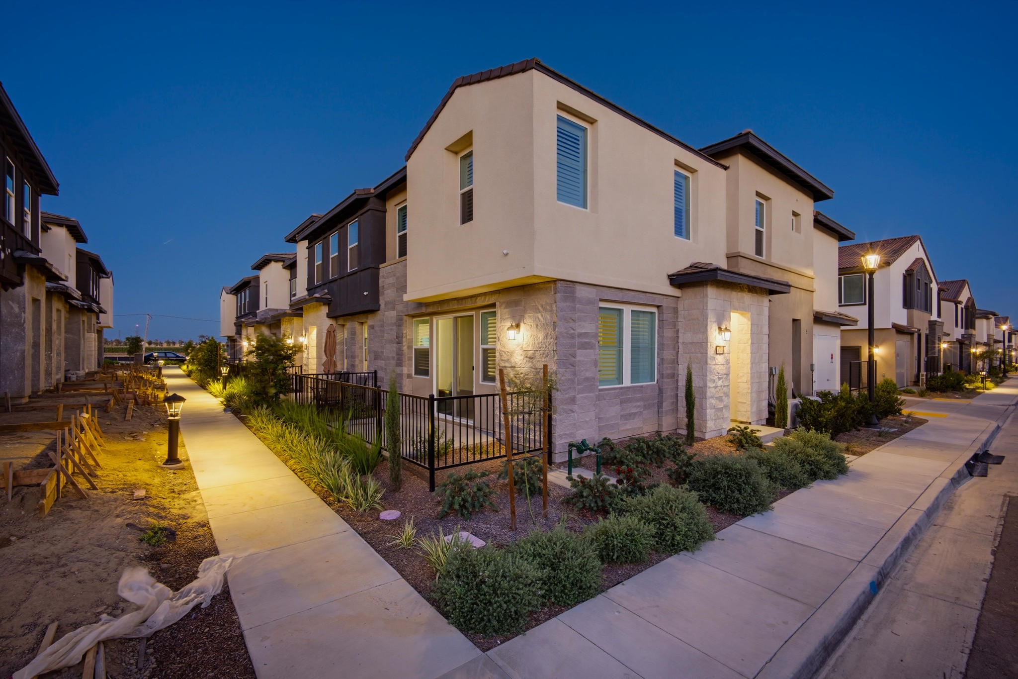 Virtual tour photo 3 of 52 for 4239 S Gasly Paseo