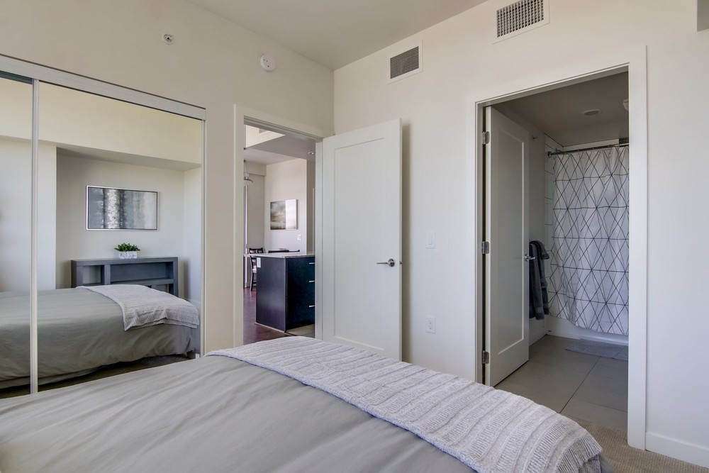 Virtual tour photo 33 of 51 for 424 15th St