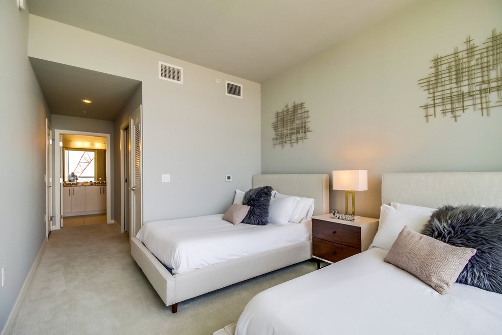 Virtual tour photo 39 of 70 for 424 15th St